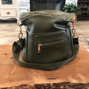 Fawn Design Mini olive